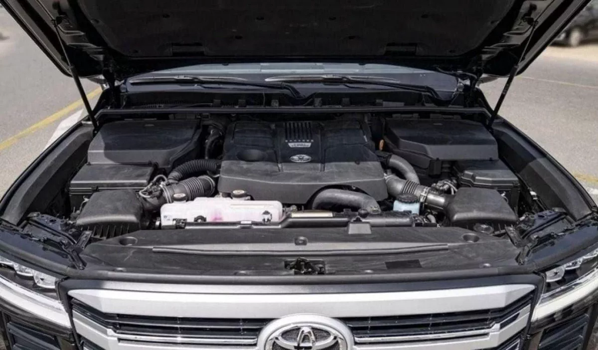 Toyota Land Cruiser VXR TOYOTA LAND CRUISER VXR 3.5L PETROL-14-0