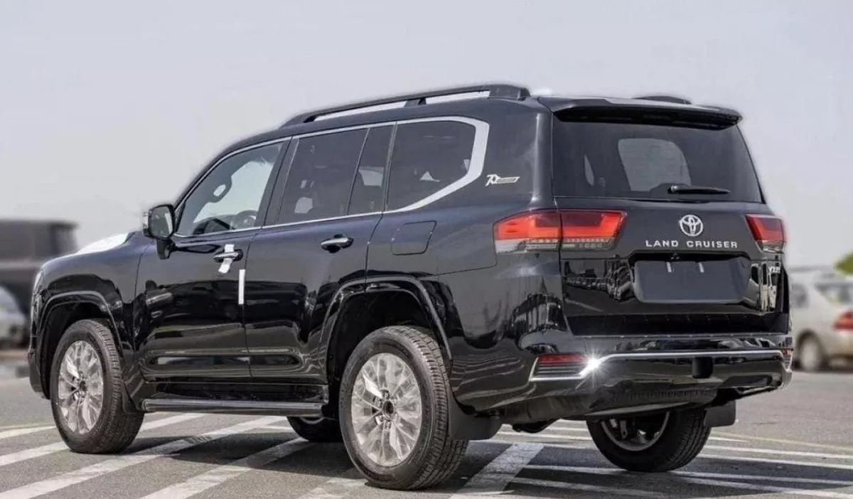 Toyota Land Cruiser VXR TOYOTA LAND CRUISER VXR 3.5L PETROL-4-0