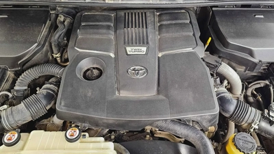 TOYOTA - LAND CRUISER - GR SPORT - 2023 - GCC SPECS - 130,000KM - FULL SERVICE HISTORY FROM AGENCY-10