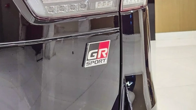 TOYOTA - LAND CRUISER - GR SPORT - 2023 - GCC SPECS - 130,000KM - FULL SERVICE HISTORY FROM AGENCY-13