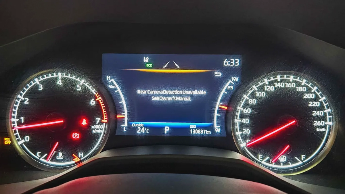 TOYOTA - LAND CRUISER - GR SPORT - 2023 - GCC SPECS - 130,000KM - FULL SERVICE HISTORY FROM AGENCY-3-3