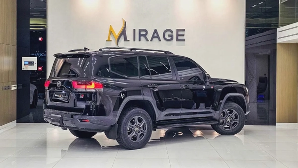 TOYOTA - LAND CRUISER - GR SPORT - 2023 - GCC SPECS - 130,000KM - FULL SERVICE HISTORY FROM AGENCY