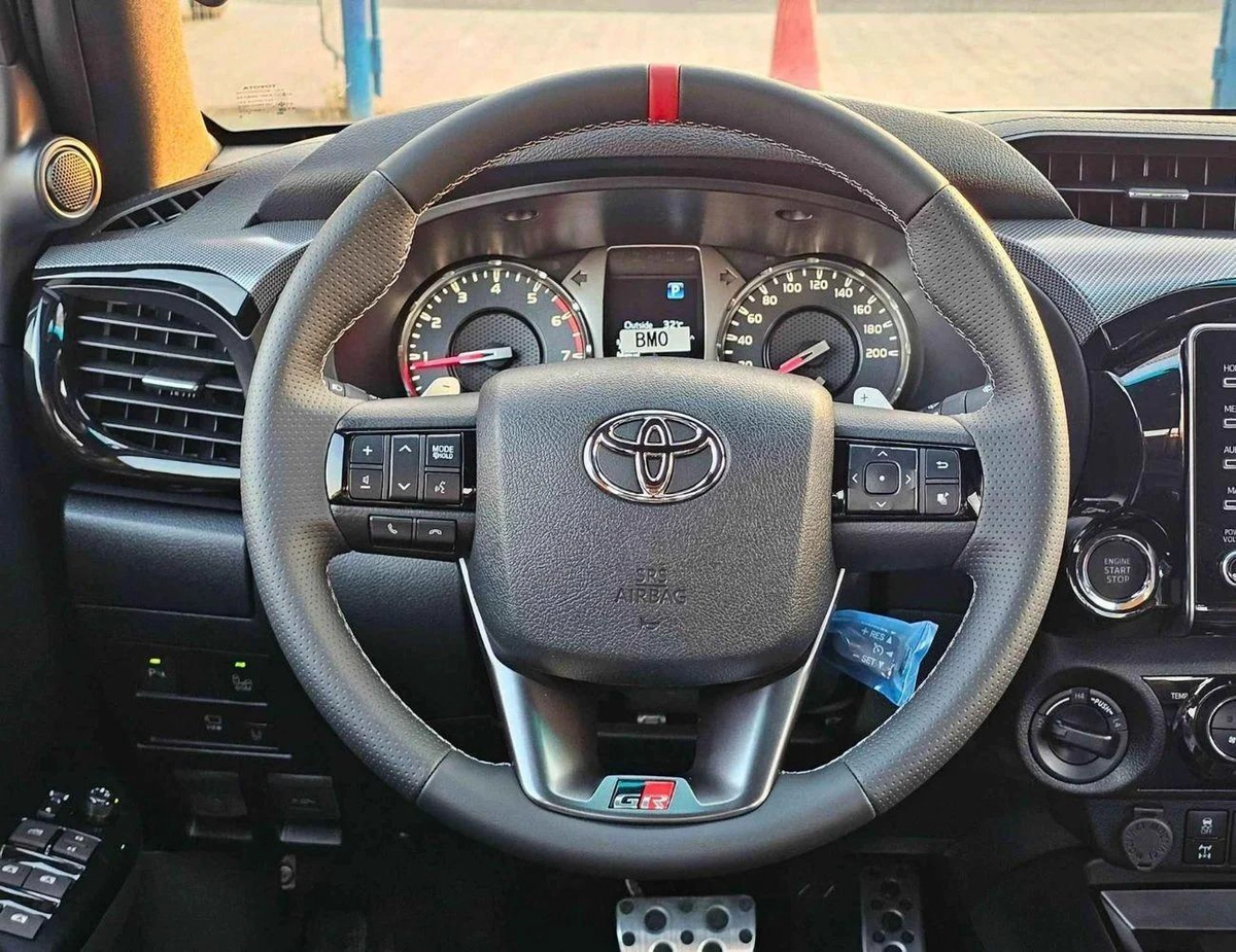 Toyota Hilux GR SPORT | BLIND SPOT | OVER FNDER+WIDE BODY | 360 САМ | DIFF LOCK | CODE # H4GRY-7-7