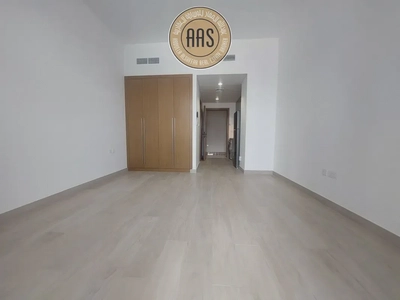 Brand New Studio chiller free and with kitchen appliances in Al Furjan-8
