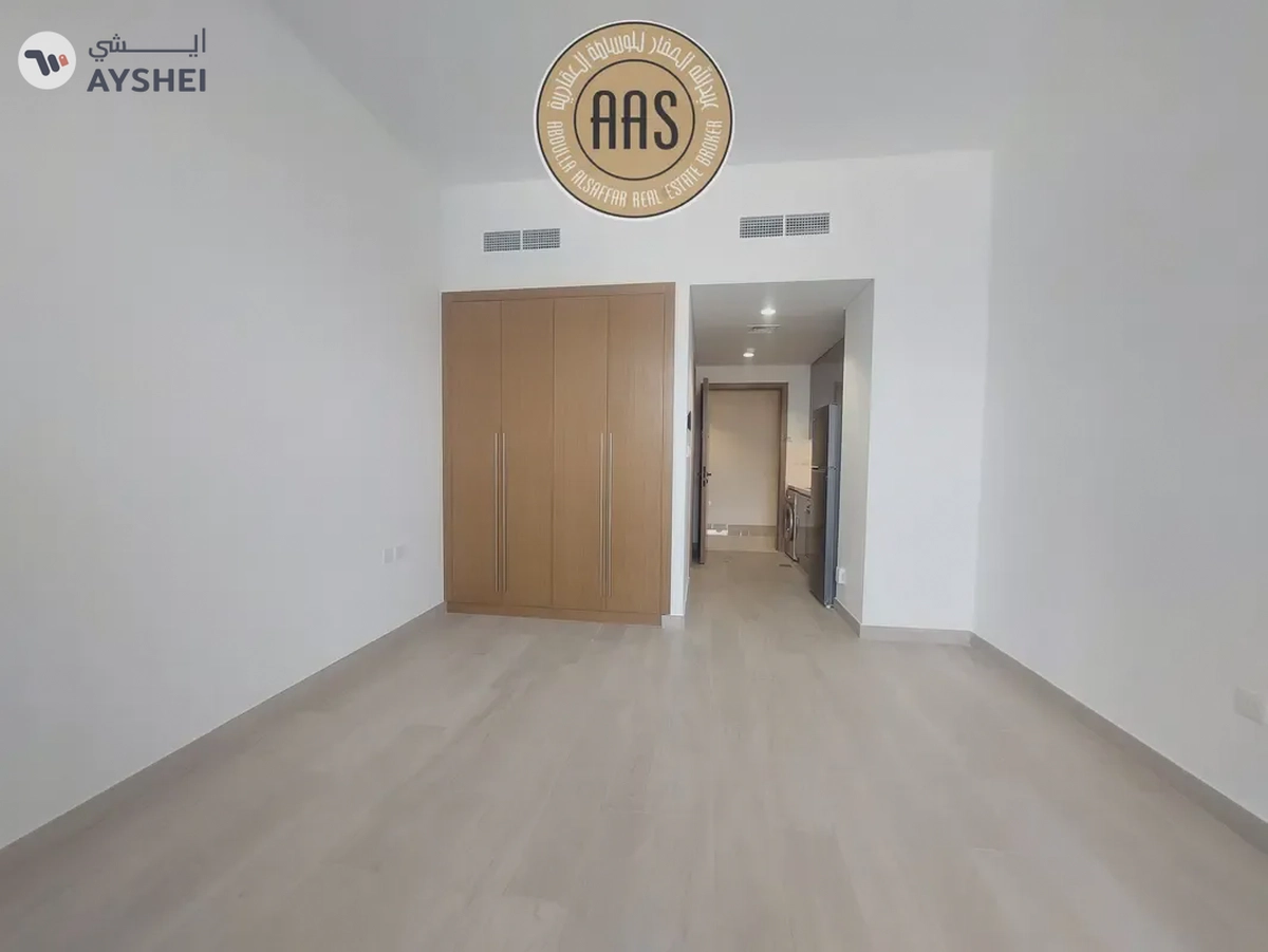 Brand New Studio chiller free and with kitchen appliances in Al Furjan-4-4