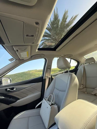 Infiniti Q50 LUXE-10