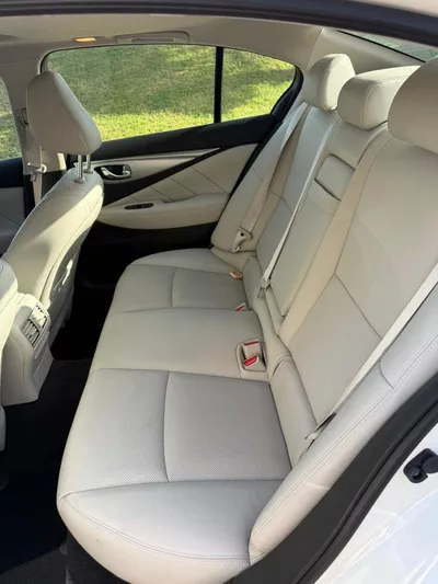 Infiniti Q50 LUXE-7