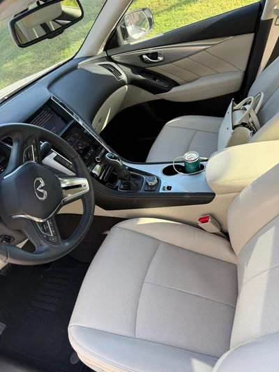 Infiniti Q50 LUXE-8