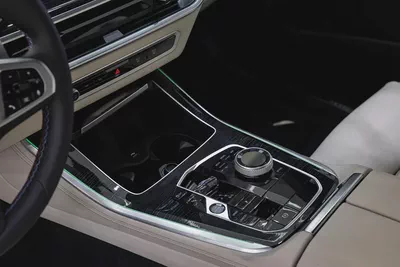 2025 - BMW X5 M60i - V8 for 377,000.00 AED-15