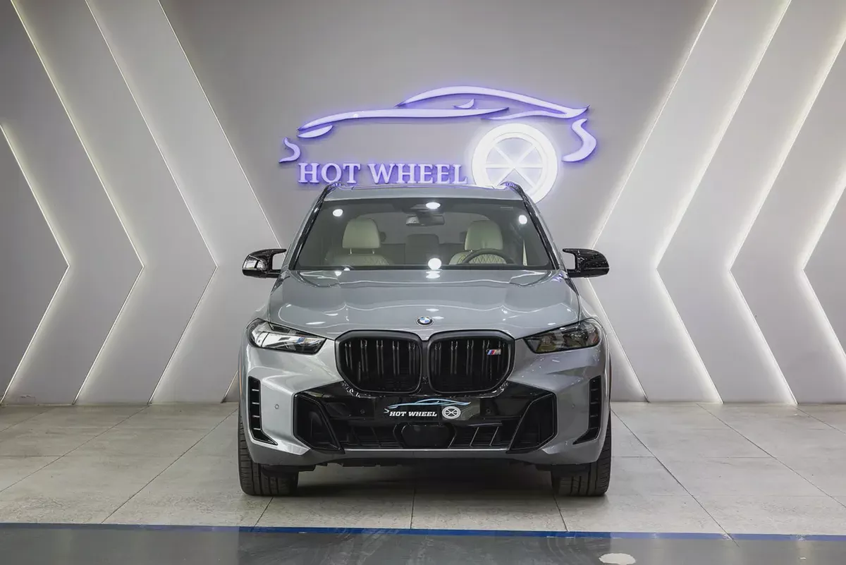 2025 - BMW X5 M60i - V8 for 377,000.00 AED-1-1