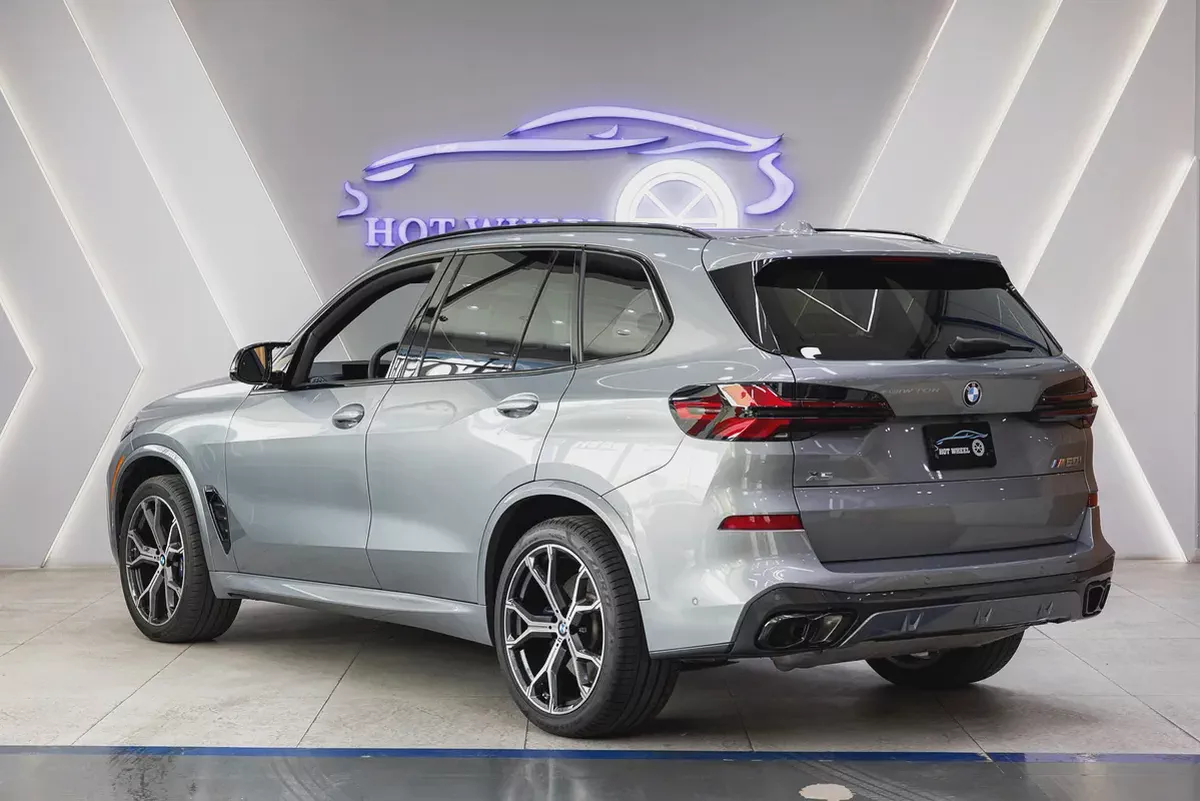 2025 - BMW X5 M60i - V8 for 377,000.00 AED-6-6