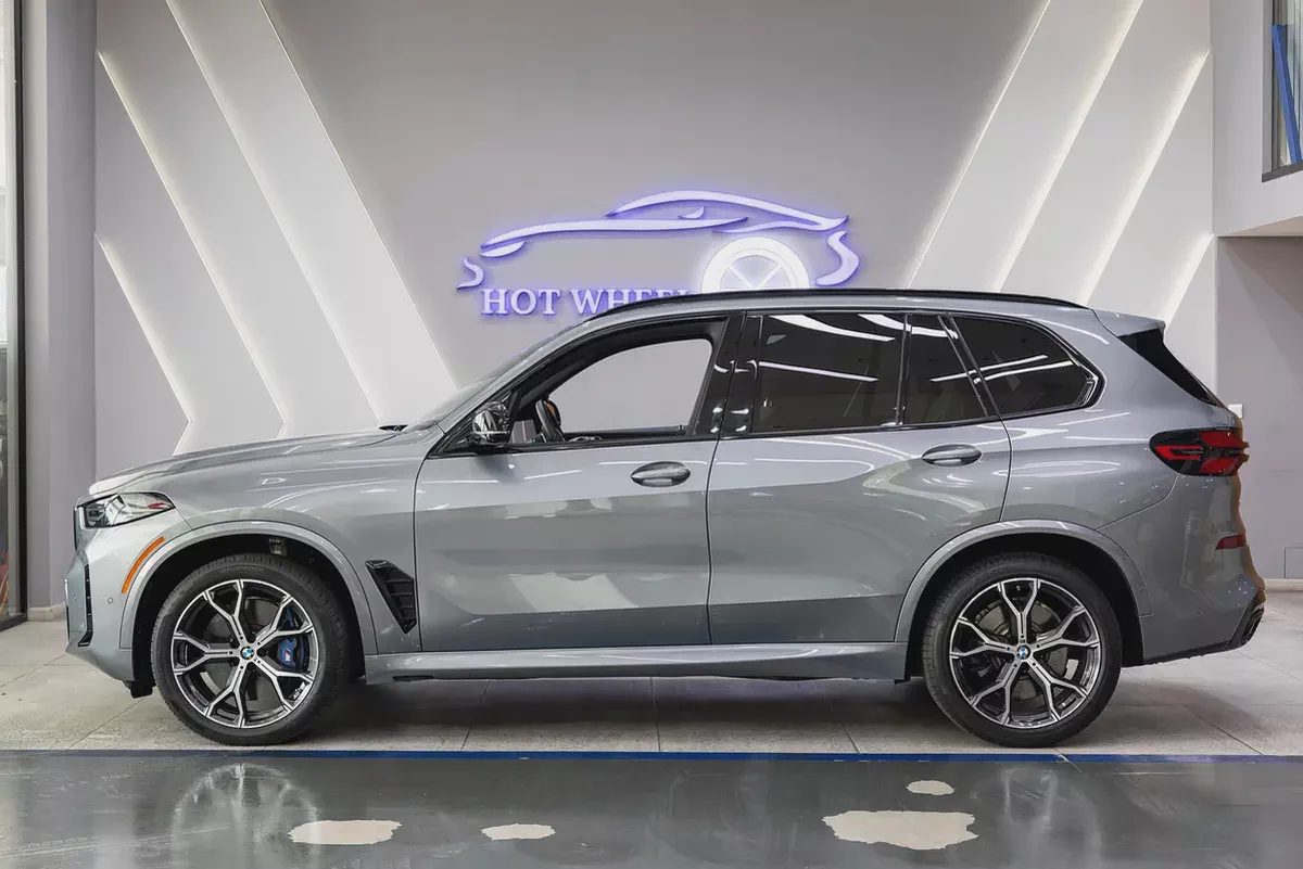 2025 - BMW X5 M60i - V8 for 377,000.00 AED-8-8