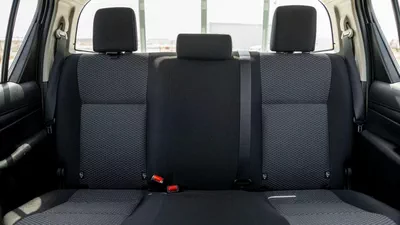 Toyota Hilux DLX HILUX 2.4L MED OPTION DIESEL 2024-14