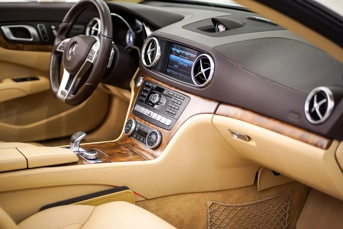 AED 3069 PM | MERCEDES BENZ SL400 AMG 2016 | PRISTINE CONDITION | 1 YEAR WARRANTY | GCC-2-2