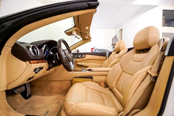 AED 3069 PM | MERCEDES BENZ SL400 AMG 2016 | PRISTINE CONDITION | 1 YEAR WARRANTY | GCC