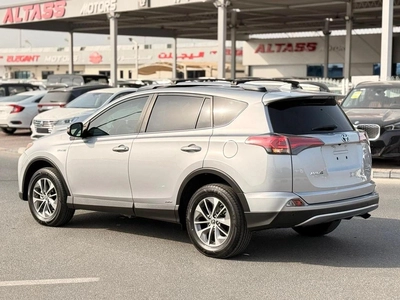 Toyota RAV4 VXR Hybrid XLE 2.5L-6