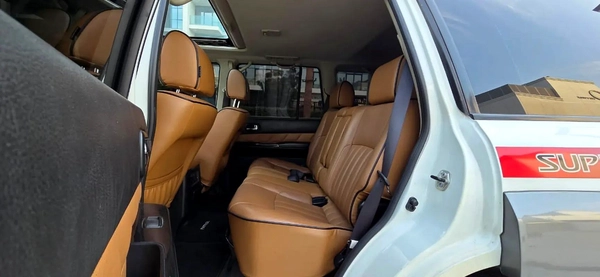 2019 Nissan patrol super safari ( manual Transmission)