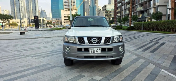 2019 Nissan patrol super safari ( manual Transmission)