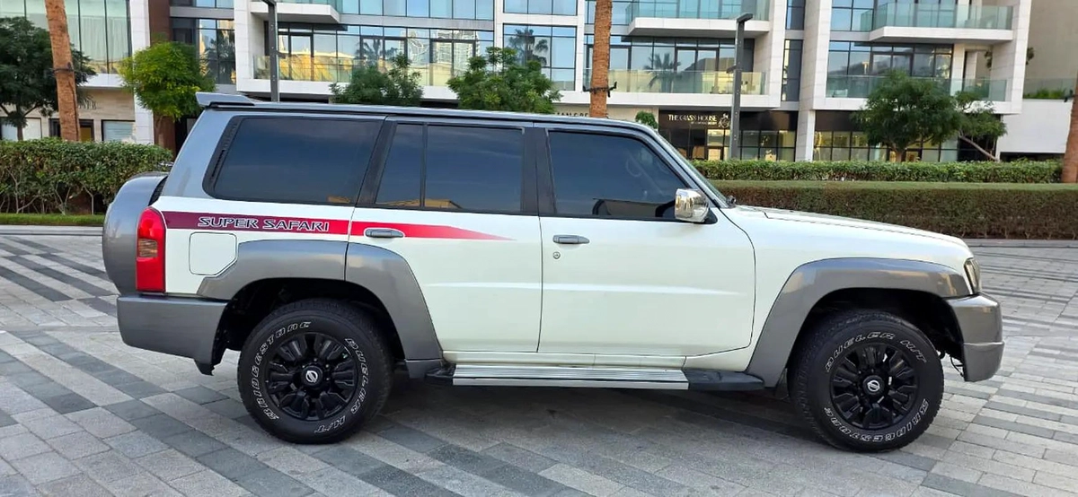 2019 Nissan patrol super safari ( manual Transmission)-4-4