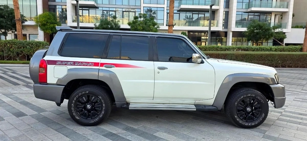 2019 Nissan patrol super safari ( manual Transmission)