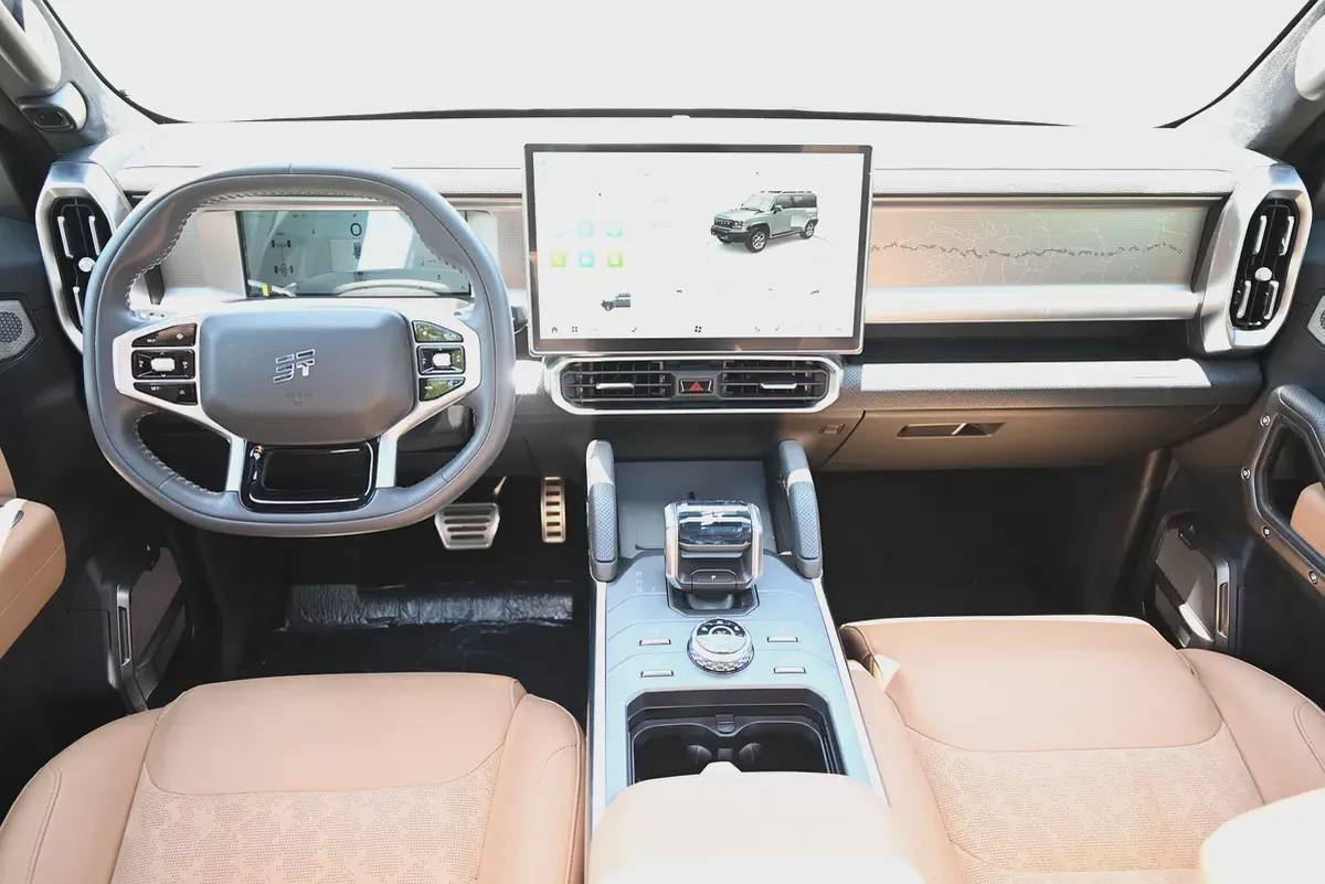 JETOUR T2 LUXURY+ || 0% DP || FREE WARRANTY || SHOWROOM CONDITION-8-8