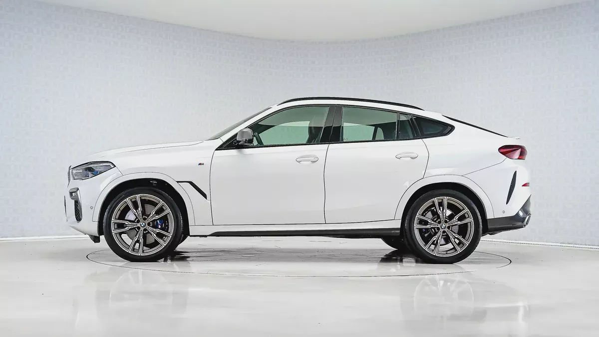 UAEs Very Best Example | AED 2,915 Per Month | Low KM X6 M50i-9-9