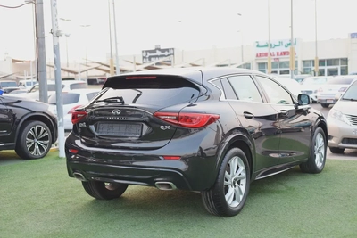 Used Infiniti QX30 2.0T AWD Base 2019-6