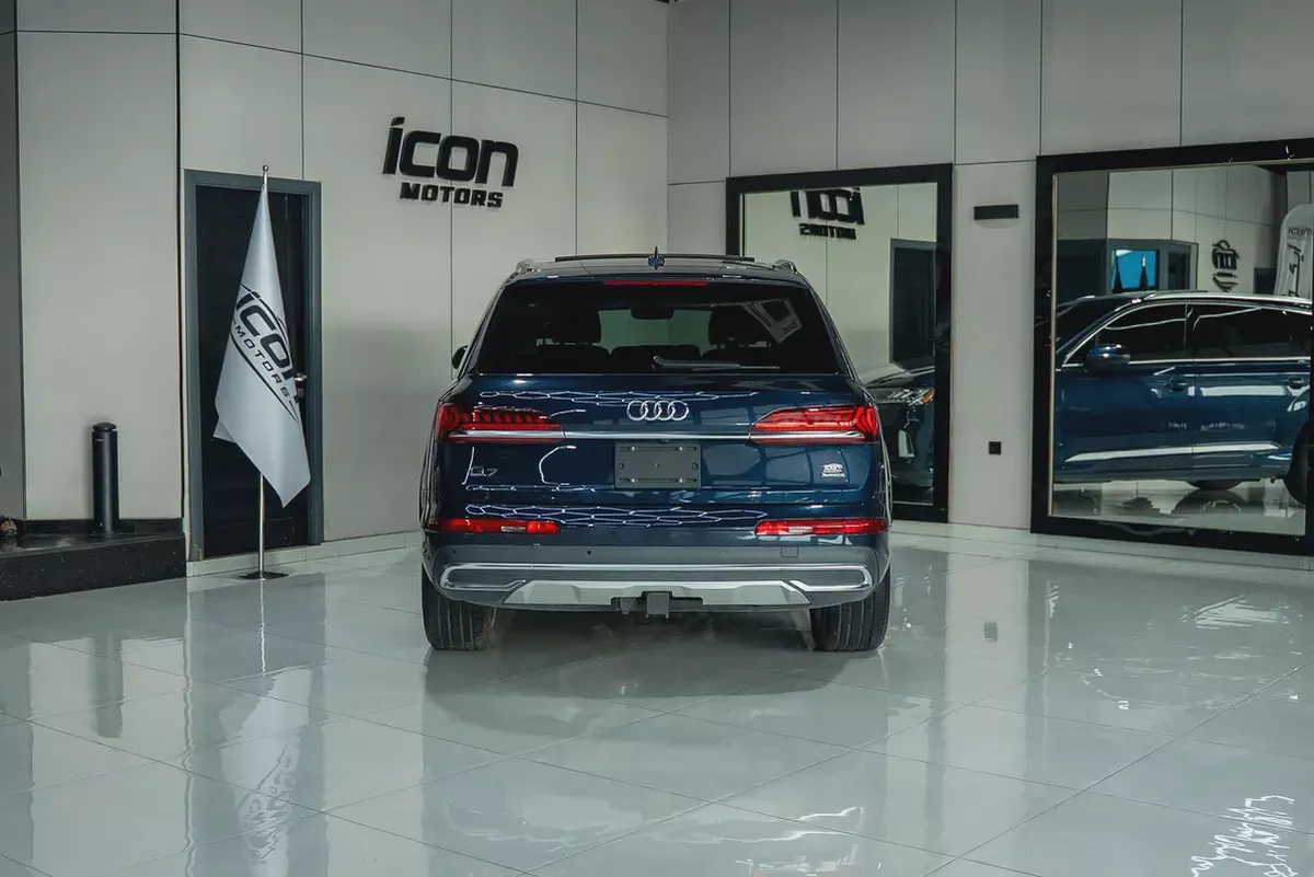 2024 Audi Q7 3.0 TFSI quattro (American Specs) in Immaculate Condition-11-11
