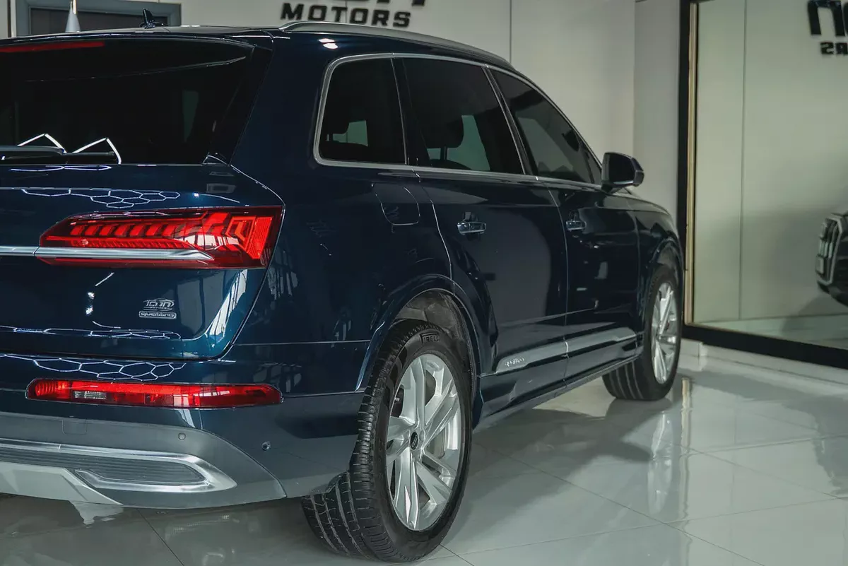2024 Audi Q7 3.0 TFSI quattro (American Specs) in Immaculate Condition-12-12