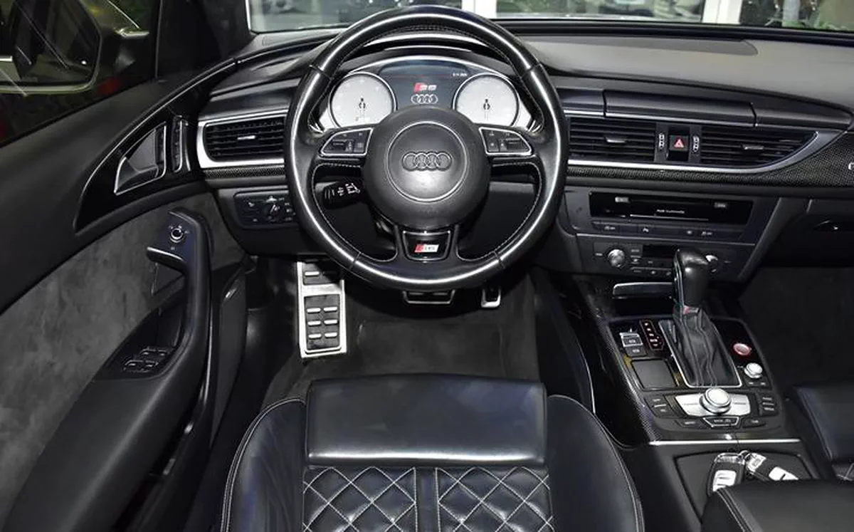 Audi S6 V8T ( 2016 Model ) in Silver Color GCC Specs-4-4