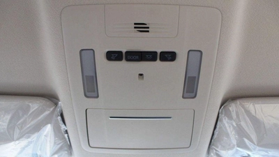 Toyota Granvia-15