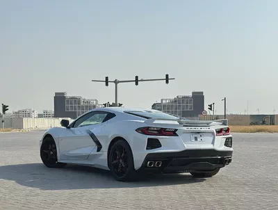 Accident-Free Chevrolet Corvette Stingray C8 | 2LT | 6.2L V8 | Arctic White / Black-1