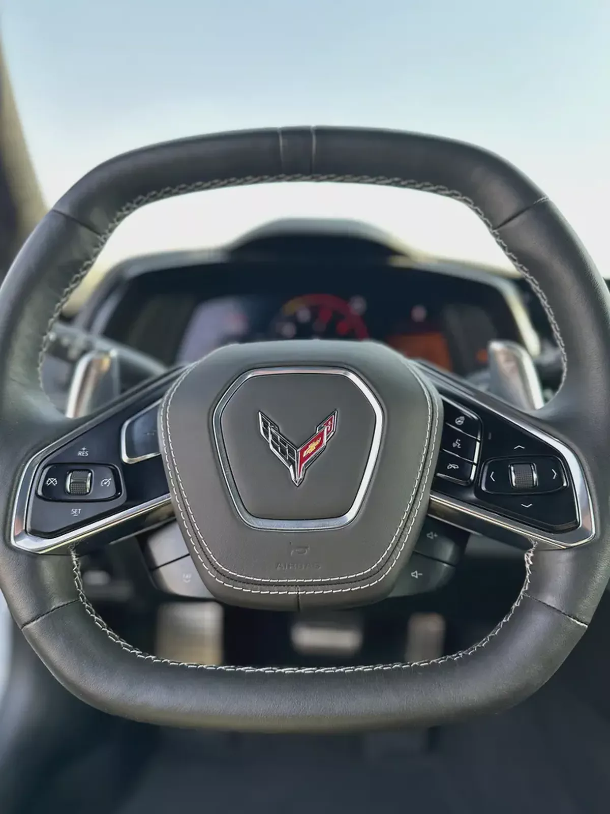 Accident-Free Chevrolet Corvette Stingray C8 | 2LT | 6.2L V8 | Arctic White / Black-6-6