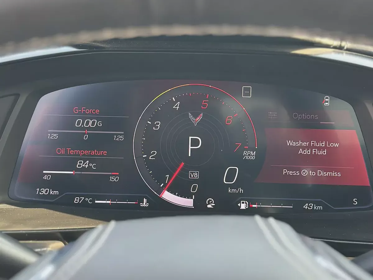 Accident-Free Chevrolet Corvette Stingray C8 | 2LT | 6.2L V8 | Arctic White / Black-8-8