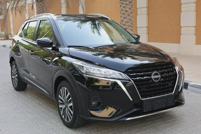 NISSAN KICKS SL 1.6L - GCC SPECS - 5 YEARS UNDER WARRANTY - FREE SERVICE CONTRACT - ACCIDENT FREE --3