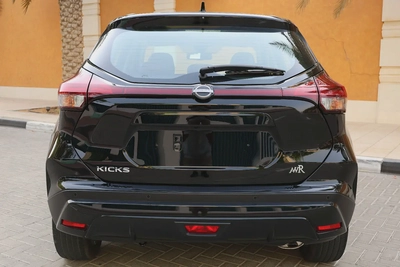 NISSAN KICKS SL 1.6L - GCC SPECS - 5 YEARS UNDER WARRANTY - FREE SERVICE CONTRACT - ACCIDENT FREE --7