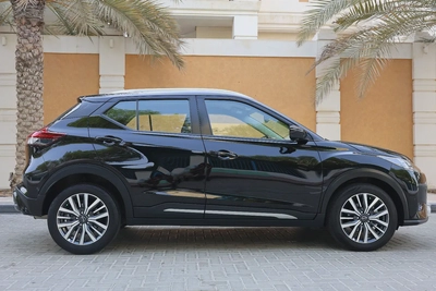 NISSAN KICKS SL 1.6L - GCC SPECS - 5 YEARS UNDER WARRANTY - FREE SERVICE CONTRACT - ACCIDENT FREE --8