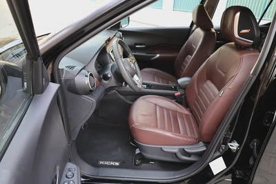 NISSAN KICKS SL 1.6L - GCC SPECS - 5 YEARS UNDER WARRANTY - FREE SERVICE CONTRACT - ACCIDENT FREE --11