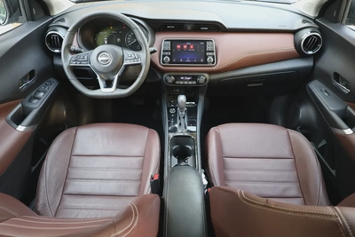 NISSAN KICKS SL 1.6L - GCC SPECS - 5 YEARS UNDER WARRANTY - FREE SERVICE CONTRACT - ACCIDENT FREE --15