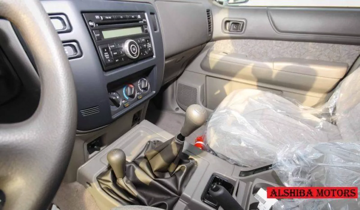 Nissan Patrol Pickup SGL-5-5