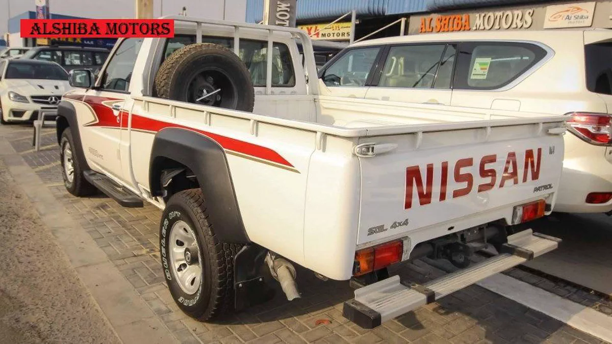 Nissan Patrol Pickup SGL-2-2