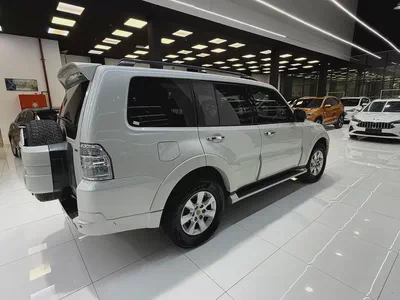 Mitsubishi Pajero Gcc Full option-3
