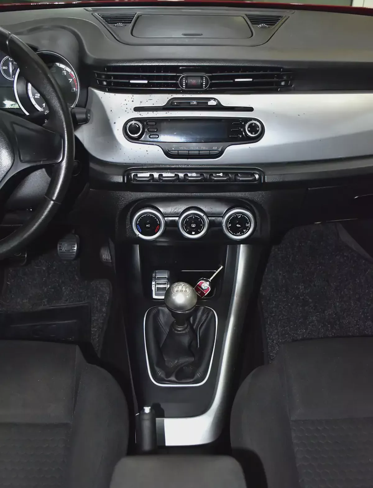 EXCELLENT DEAL for our Alfa Romeo Giulietta ( 2013 Model ) in Red Color Japanese Specs-13-13