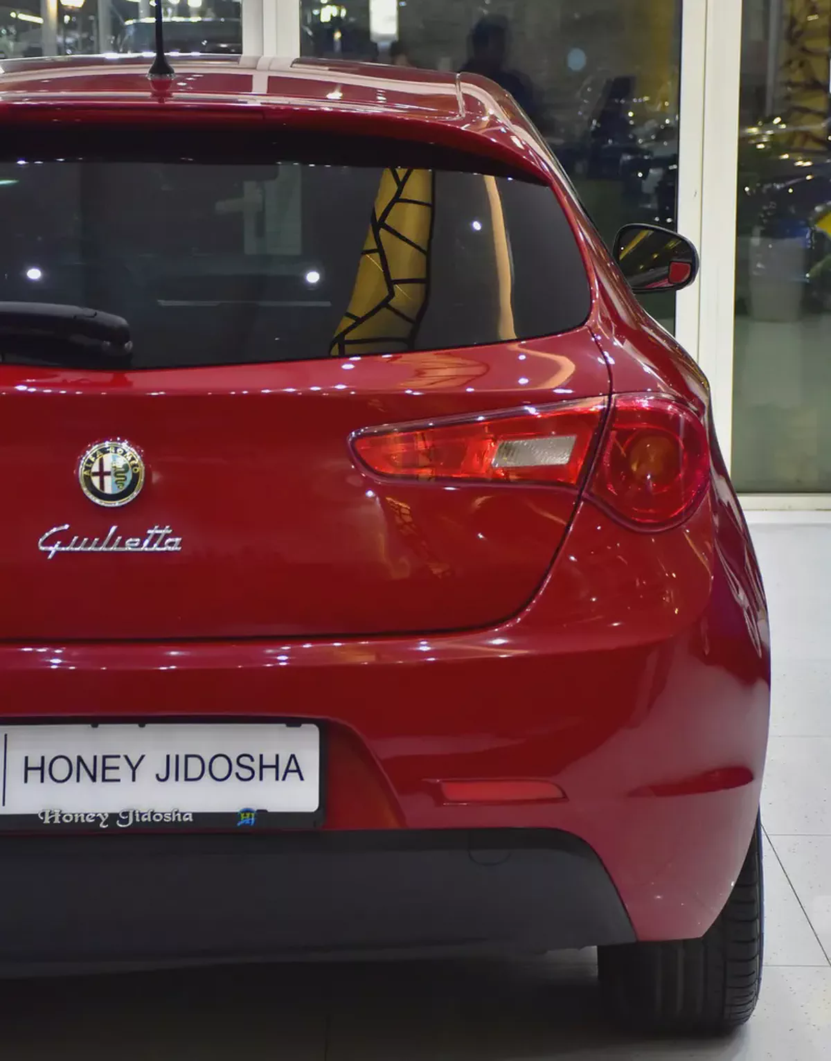 EXCELLENT DEAL for our Alfa Romeo Giulietta ( 2013 Model ) in Red Color Japanese Specs-8-8