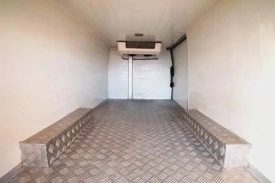 Standard Roof Chiller Van | Manual | GCC Specs | Ref#N32515-6