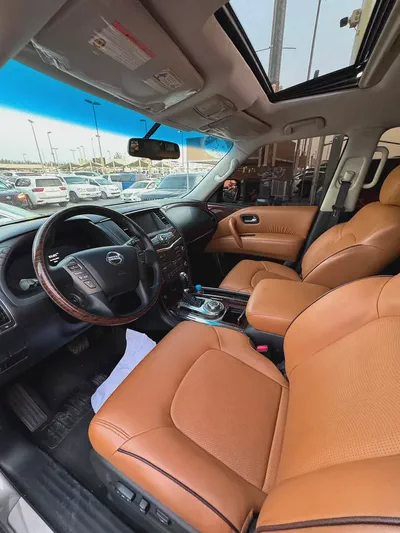 نيسان بترول المكينه الصغيره  Nissan Patrol 2014 LE Platinum - GCC Specs - Excellent Condition-11