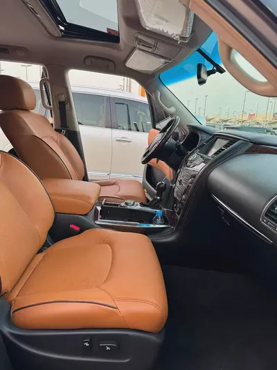 نيسان بترول المكينه الصغيره  Nissan Patrol 2014 LE Platinum - GCC Specs - Excellent Condition-15