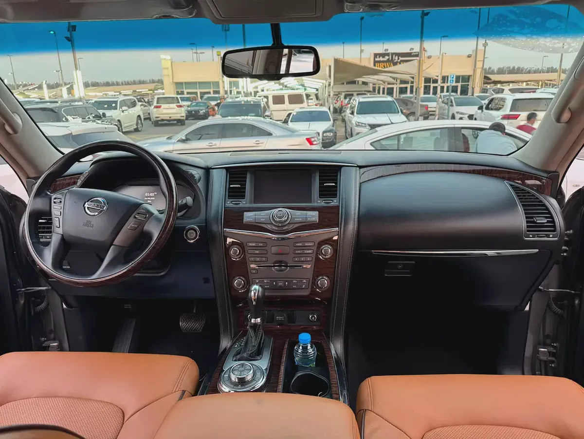 نيسان بترول المكينه الصغيره  Nissan Patrol 2014 LE Platinum - GCC Specs - Excellent Condition-17-17