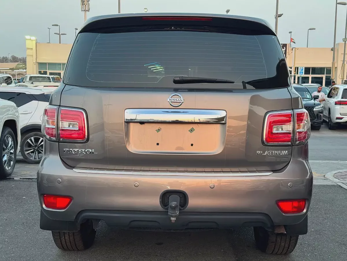 نيسان بترول المكينه الصغيره  Nissan Patrol 2014 LE Platinum - GCC Specs - Excellent Condition-4-4