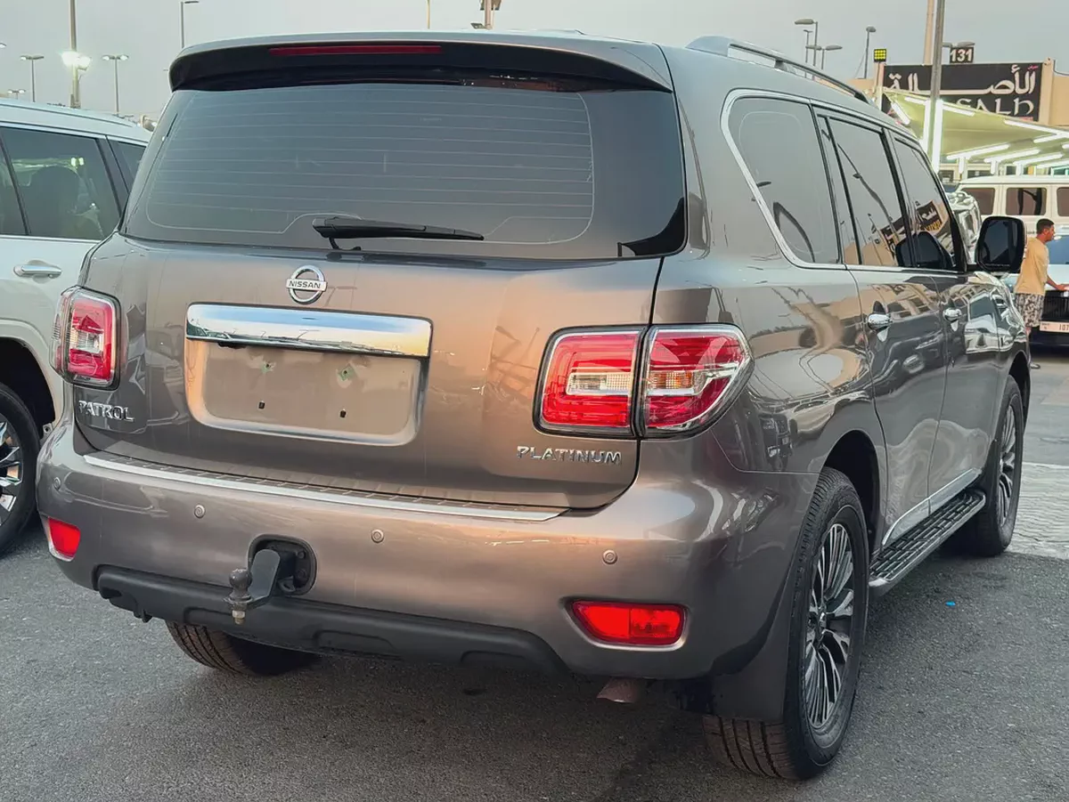 نيسان بترول المكينه الصغيره  Nissan Patrol 2014 LE Platinum - GCC Specs - Excellent Condition-5-5